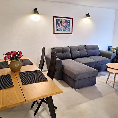 Apartman Ena By The Sea Прижба Экстерьер фото