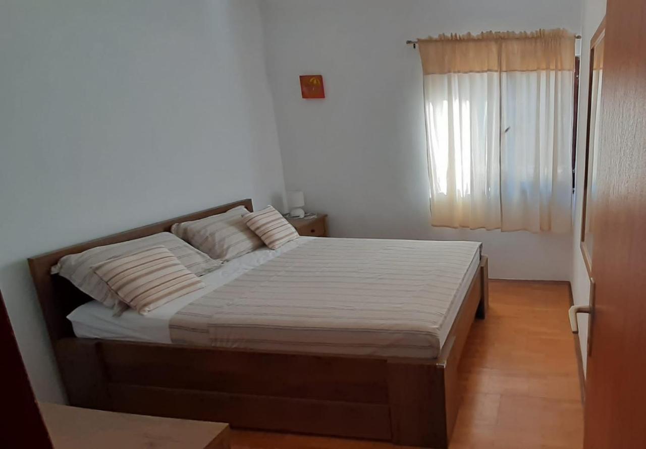Apartman Ena By The Sea Прижба Экстерьер фото