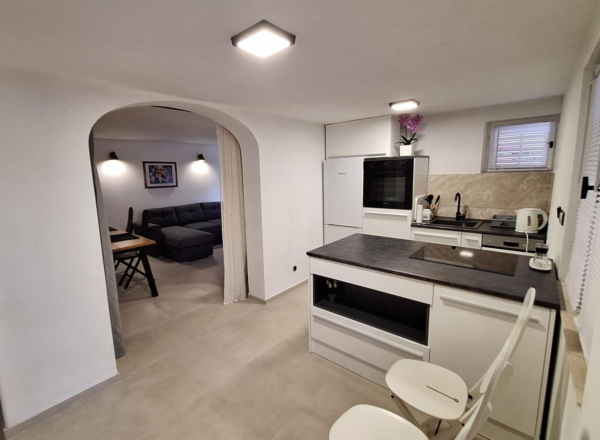 Apartman Ena By The Sea Прижба Номер фото
