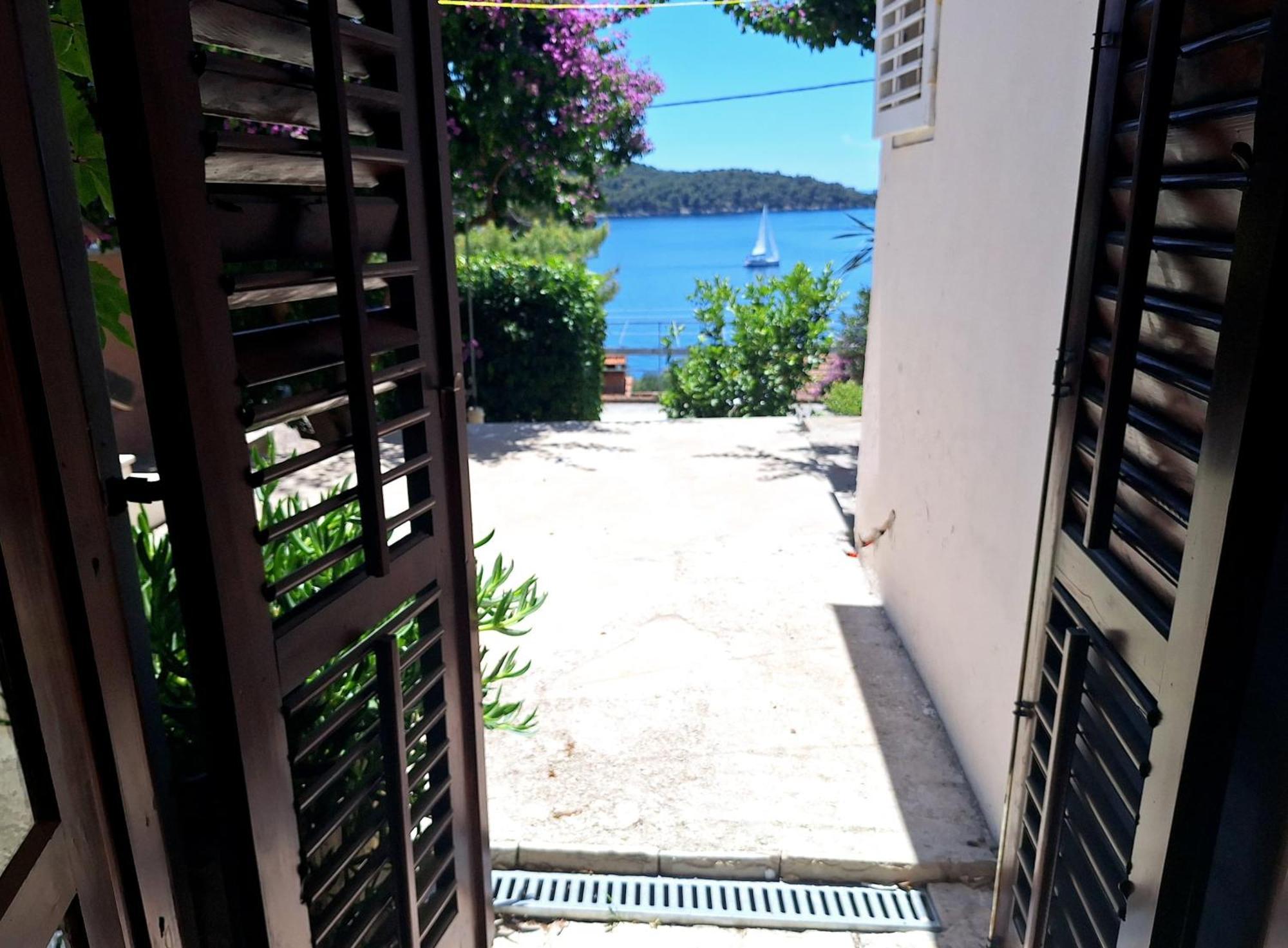 Apartman Ena By The Sea Прижба Номер фото